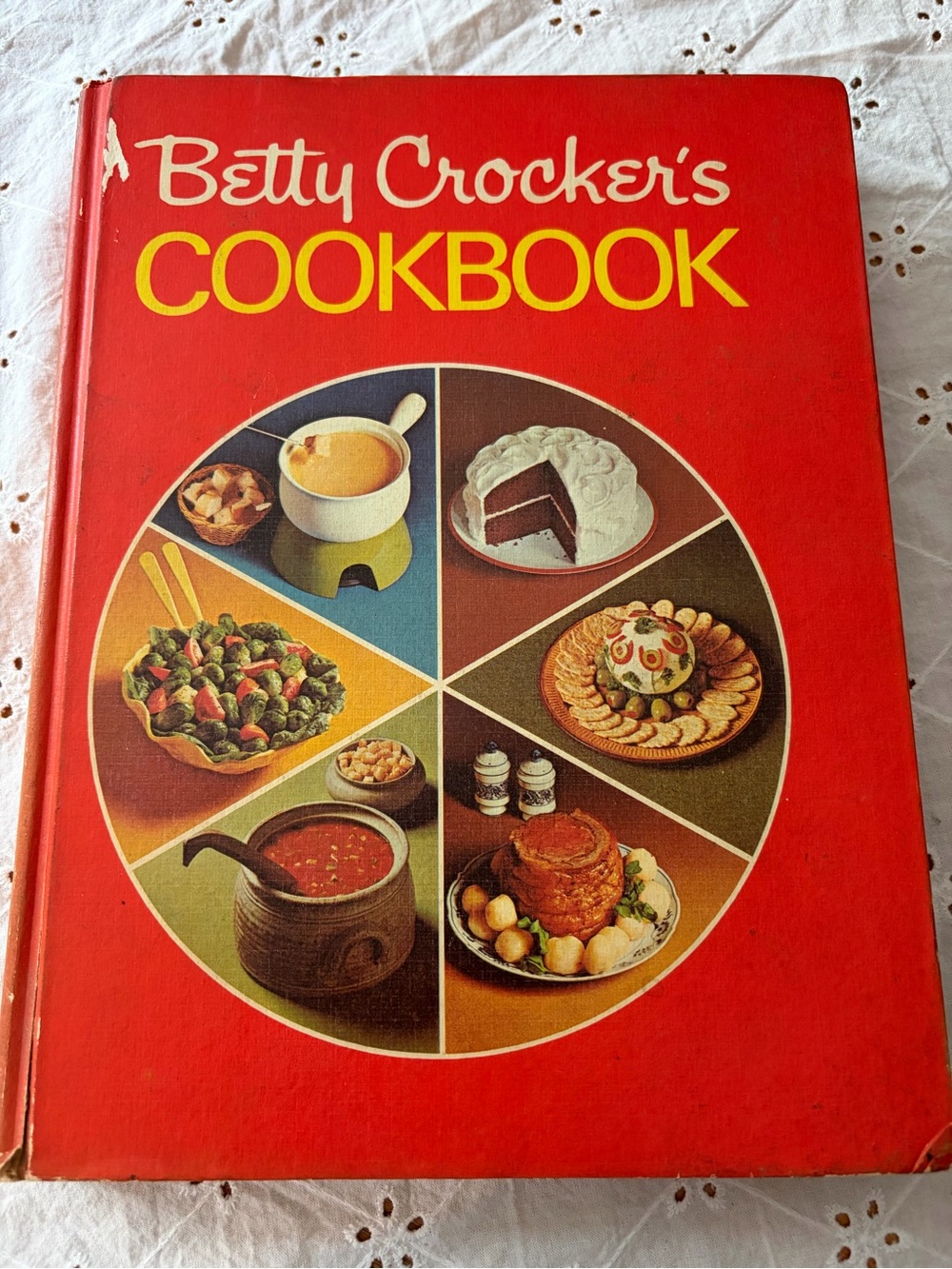 Betty Crocker Cookbook - Red Cover First Edition 1969